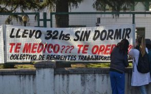 Residentes: profesionales médicxs no reconocidxs como trabajadorxs